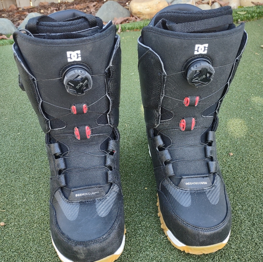 Men's snowboard boots